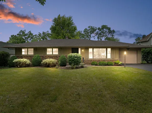 227 Kimball Ave, Wauconda, IL 60084