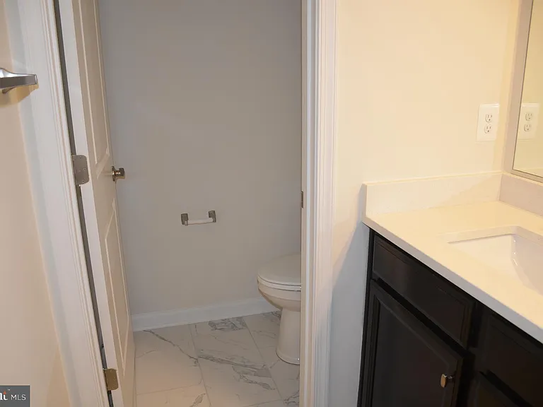 5609 Tallyn Hunt Pl — Photo 15