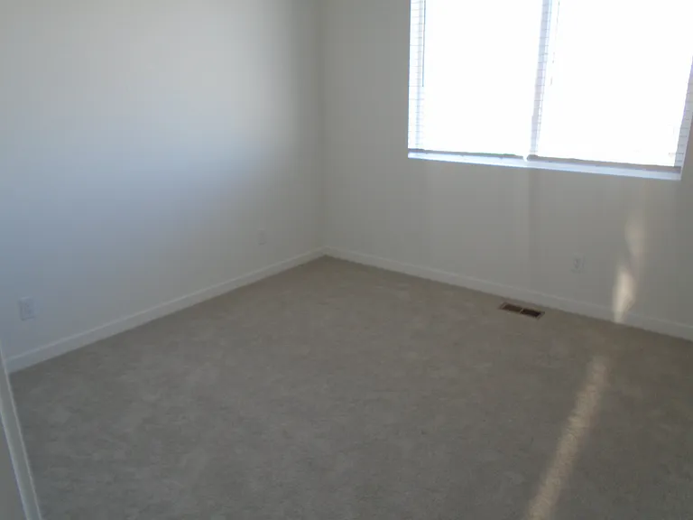 5391 Euclid Dr — Photo 9