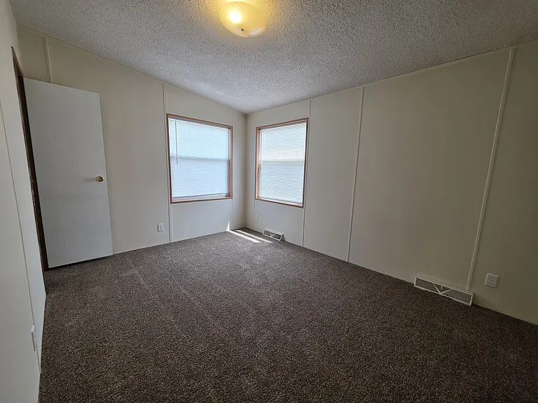 Pineview Estates — Photo 21