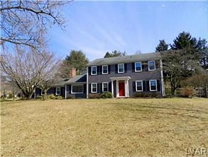 2nd image of 2910 Fairfield Dr