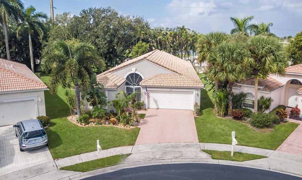 1st image of 6444 Tiara Dr