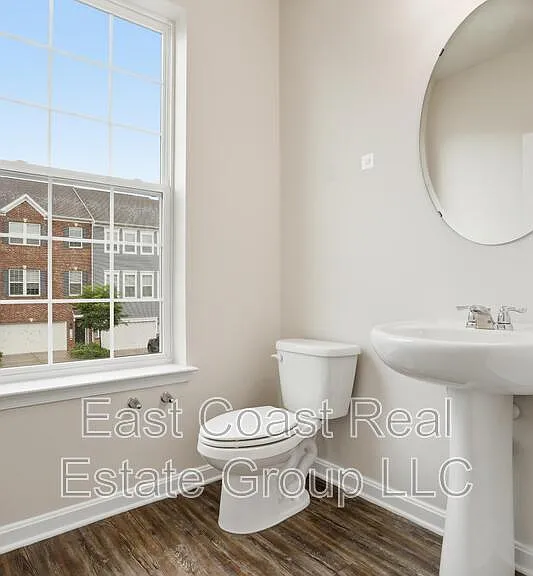 5123 Ironsides Dr — Photo 11