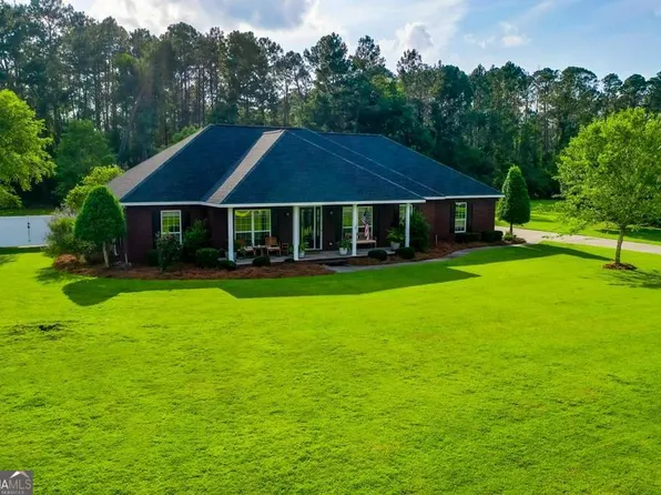 6116 Stoney Brook Dr, Blackshear, GA 31516