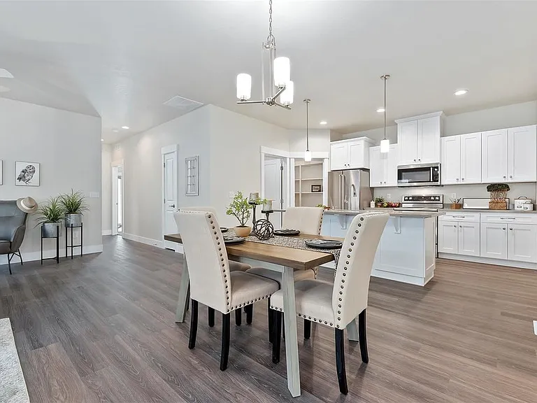 Cedar Crossing Luxury Townhomes — Photo 65