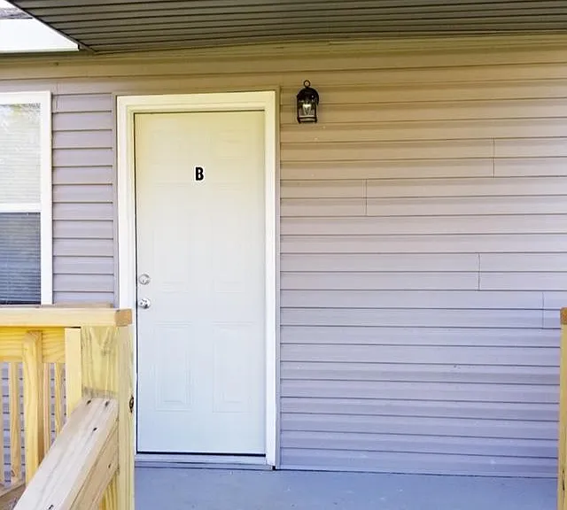 202 Zierdt Rd #B — Photo 3