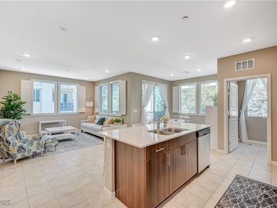 11238 Essence Point Ave UNIT 208, Summerlin, NV, 89135