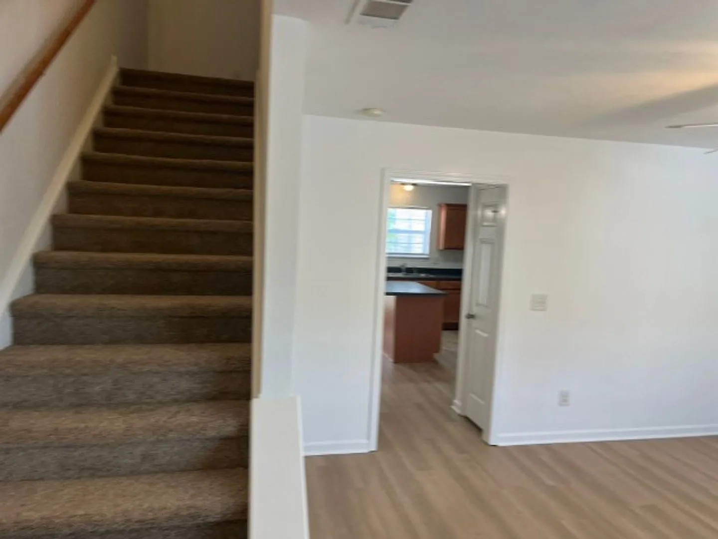Rent Improvement - Barnes Crossing Townhome - Save $500! — Photo 2
