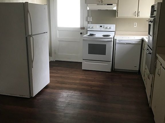 5th image of 405 W Lasalle St