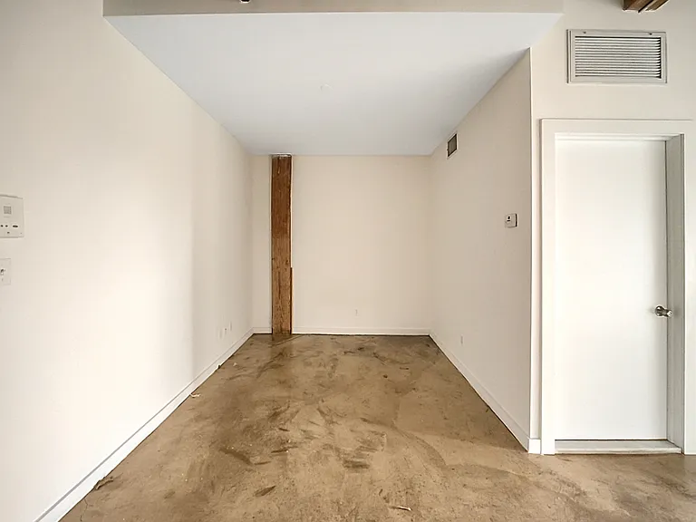 59 Kent St #5G — Photo 4