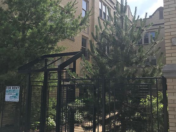 2nd image of 2406 N Kilbourn Ave #2