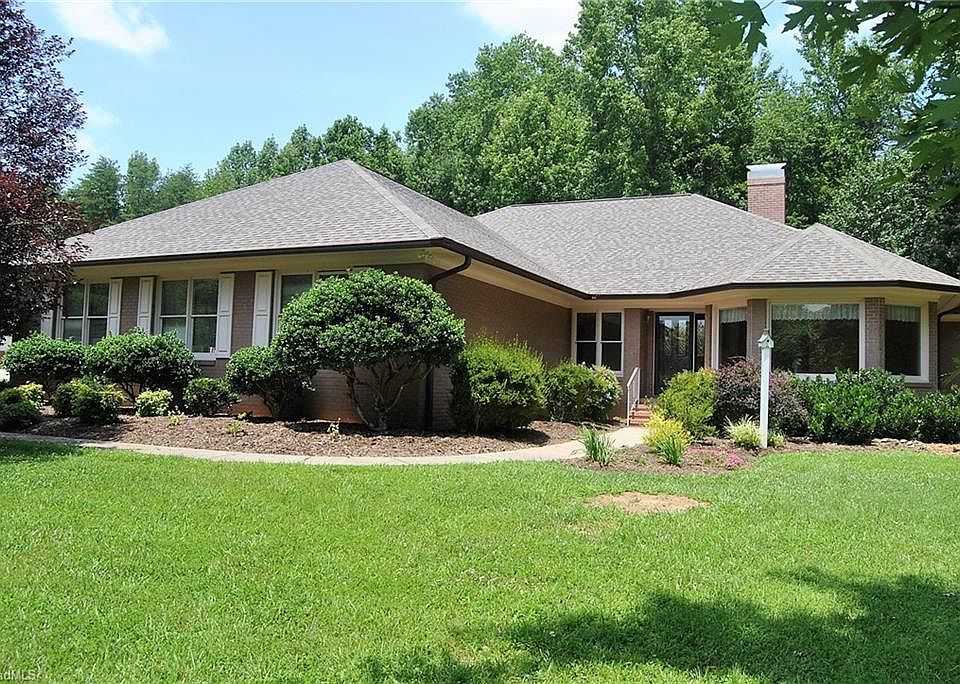 1st image of 2506 Ashcroft Dr
