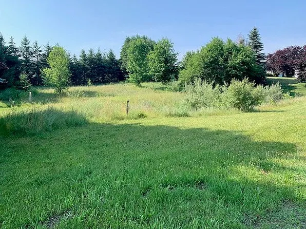4322 Stoneridge Dr, Traverse City, MI 49684