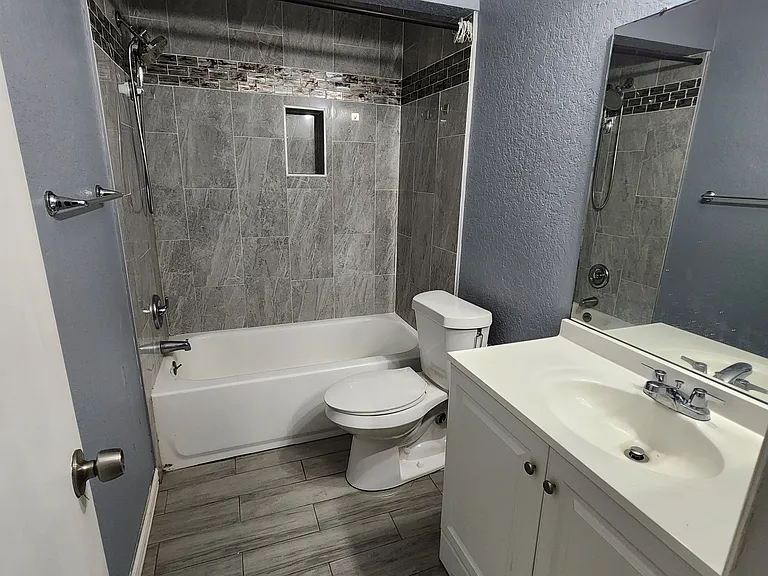 2602 Brigadoon Dr — Photo 9