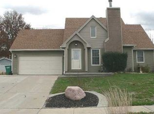 4920 Lakewood Dr, Norwalk, IA 50211