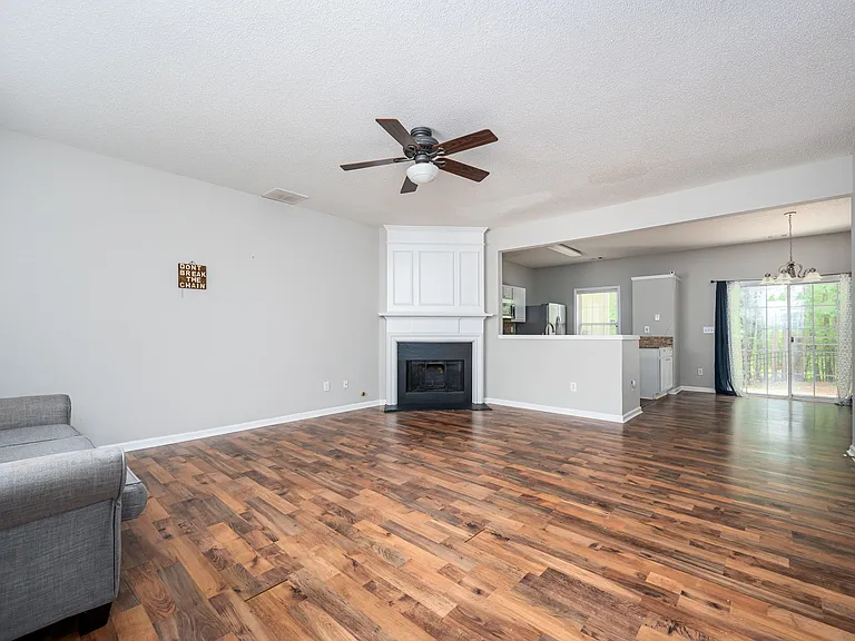 4645 Valais Ct #130 — Photo 2