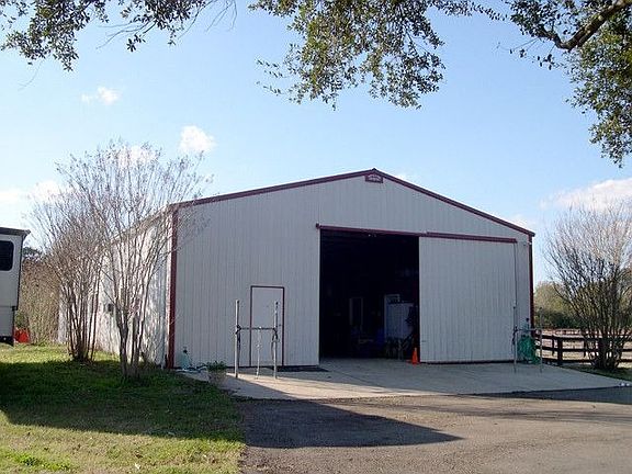 2nd image of 76419 Highway 1082