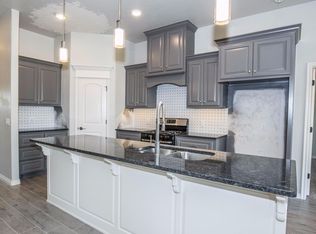 6217 Oxnard St, Edmond, OK 73034