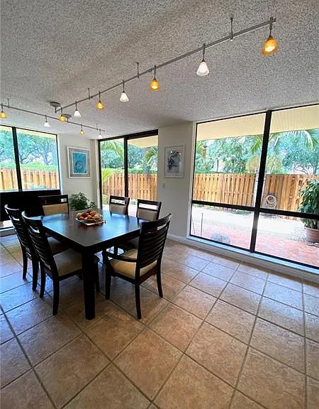 5705 Fox Hollow Dr — Photo 117