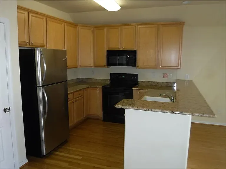 2416 Tranquility Ln — Photo 3
