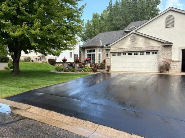 7013 Connelly Ct, Savage, MN 55378
