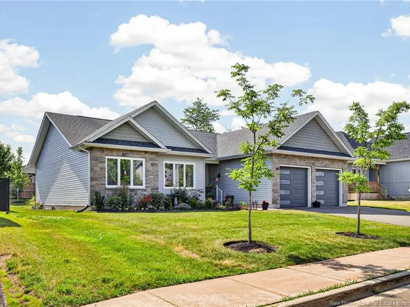 195 Rosebank Cres, Riverview, NB E1B 0R5