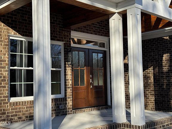 5th image of 325 Wesfield Dr