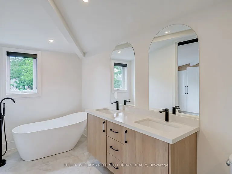 37 Wesley Ave — Photo 26