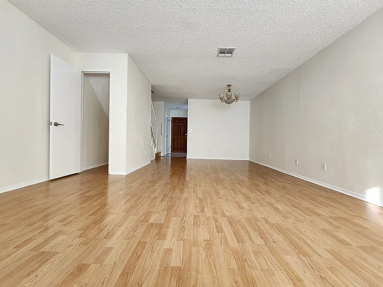 1118 N Kenmore Ave #2 — Photo 29