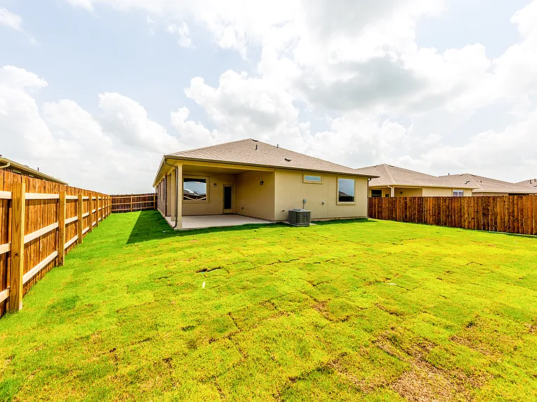 16809 Aventura Ave — Photo 35