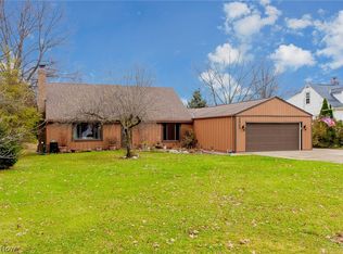 2565 Abbe Rd, Sheffield Village, OH 44054
