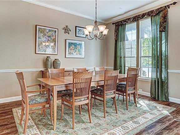 5th image of 10413 Brimfield Dr
