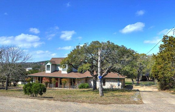 2nd image of 124 Catalina Ct