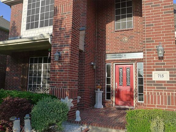 2nd image of 715 Marina Vista Dr