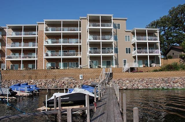 1st image of 304 Lake Dr #B2