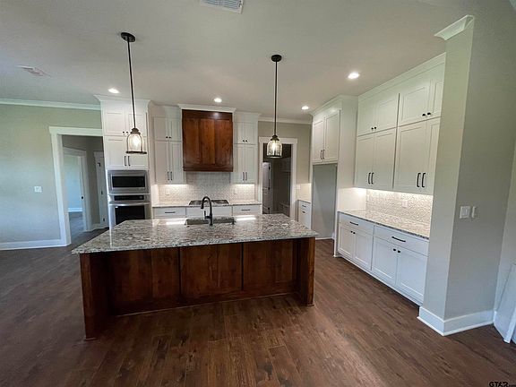 4th image of 229 Serenity Dr