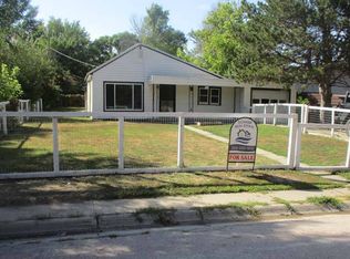 324 N Pine St, Gordon, NE 69343