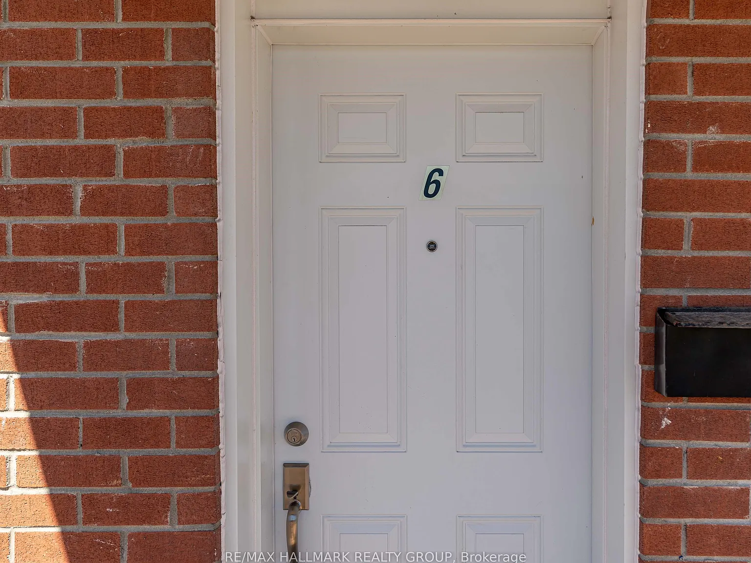 2 bed, $2,100 — Photo 3