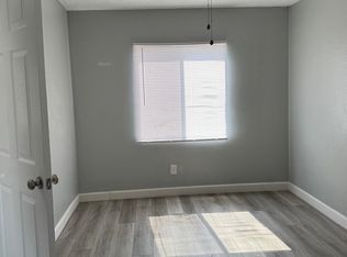 804 E 6th St APT 1, Beaumont, CA 92223