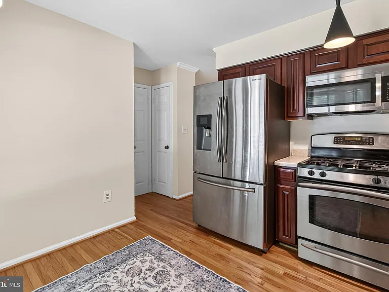 5719 Oakshore Ct — Photo 19