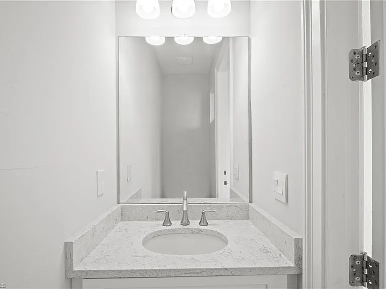 28041 Captiva Shell Loop — Photo 19