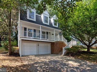 6261 Gentle Ln, Alexandria, VA 22310