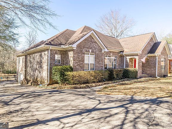 5th image of 126 Pineworth Pointe Dr