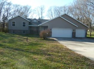 325 Pine Ridge Rd, Sartell, MN 56377