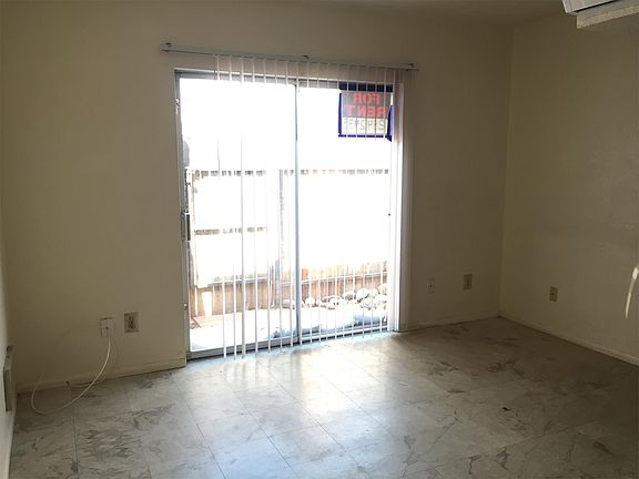 3rd image of 160 E 21st St