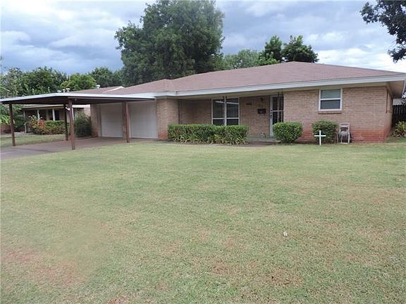 2nd image of 1917 Meadowbrook Dr