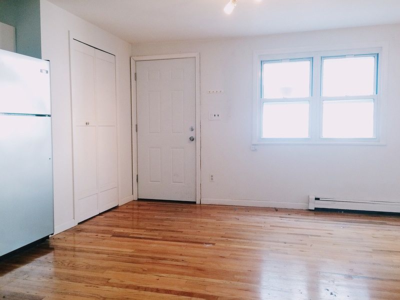 2nd image of 20 Skillman Ave