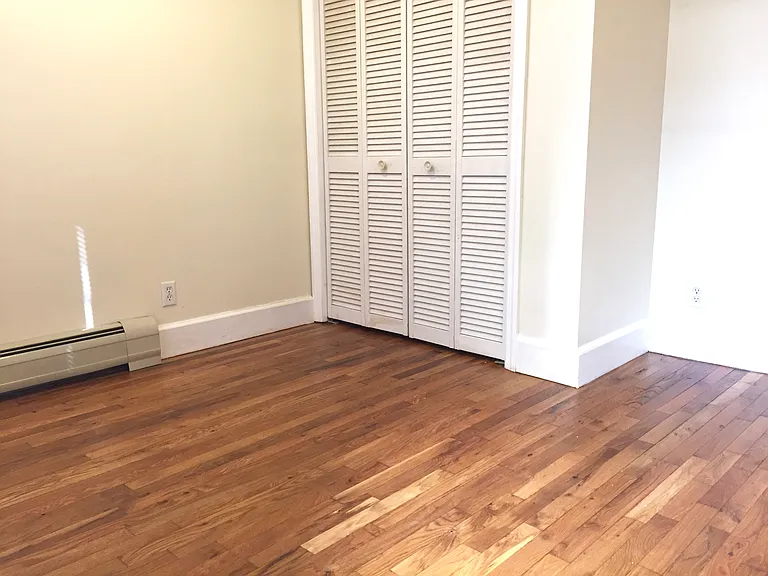 206 Christopher Columbus Dr #1B — Photo 10