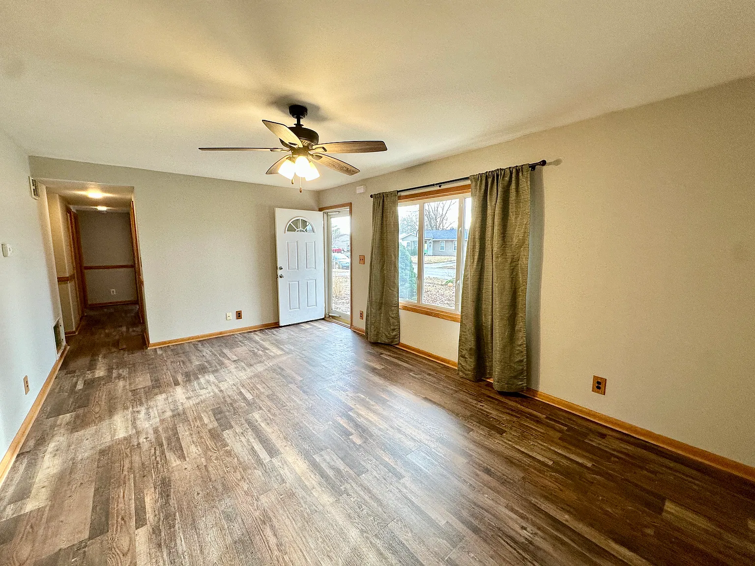 3105 Fairwood Dr — Photo 4