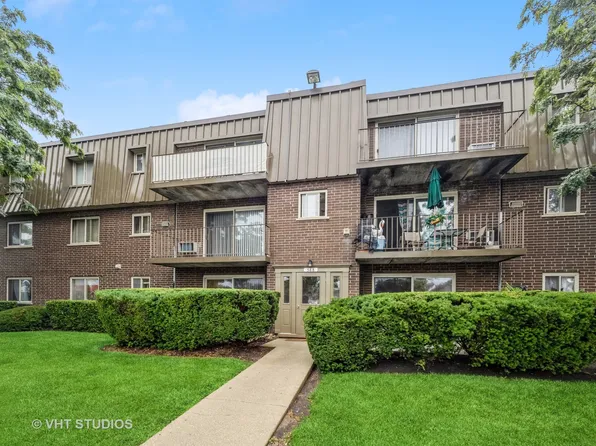 588 Fairway View Dr APT 1E, Wheeling, IL 60090